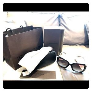Louis Vuitton Hortensia Brown Glitter Sunglasses